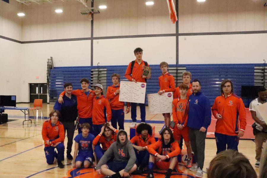 Several wrestlers placed at districts and advance to state.