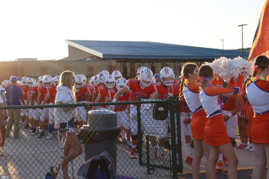 The Grizzlies get ready to take the field against the Liberty Eagles.