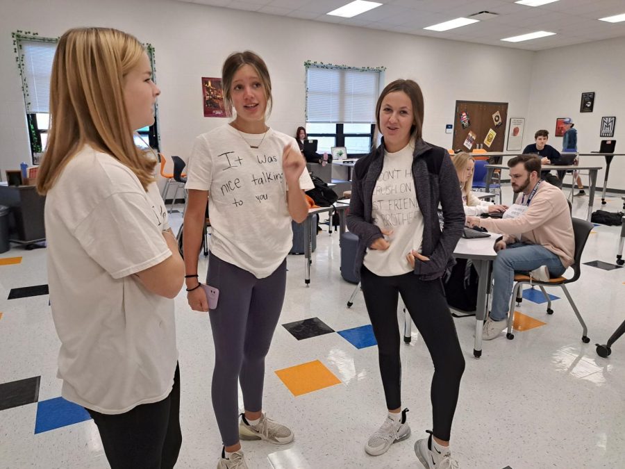 Alaina Mahoney (26), Braelyn Trager (26) and Maggie Wallace (24) chose a white lie that fit their personalities. My shirt said I never ask what time class ends, Mahoney said.